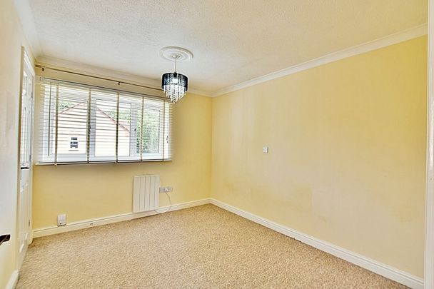 Sixfield Close, Lincoln - Photo 1