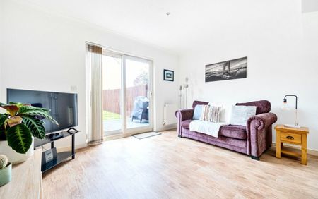 Anatase Close, Sittingbourne, Kent, ME10 - Photo 3