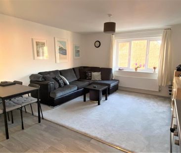 2 bedroom coach house to rent - Photo 1