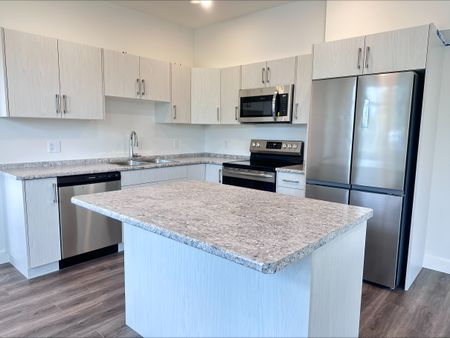 736 12th Street - B - Photo 3