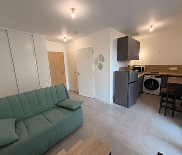 Location Appartement 1 pièce 21m² - Photo 3