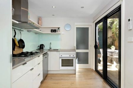 58 Victoria Street, - Photo 4