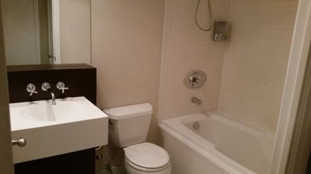 For Lease - 18 Beverley Street Unit# 714, Toronto, Ontario - Photo 5