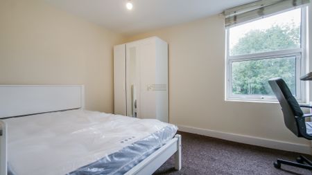 33 Hubert Road - Photo 5