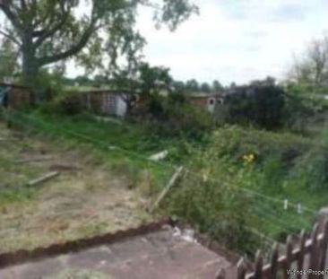 2 bedroom property to rent in Ilford - Photo 1