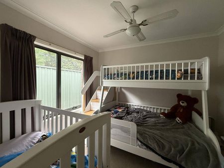 Neat two bedroom unit - Photo 5