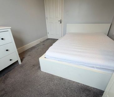 Room in a Shared House, Hartfield Road, SW19 - Photo 6