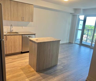 For Lease - 20 Meadowglen Place Unit# 723, Toronto, Ontario - Photo 5