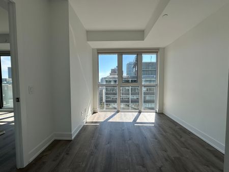 For Lease - 7 Grenville Street Unit# 2207, Toronto, Ontario - Photo 4