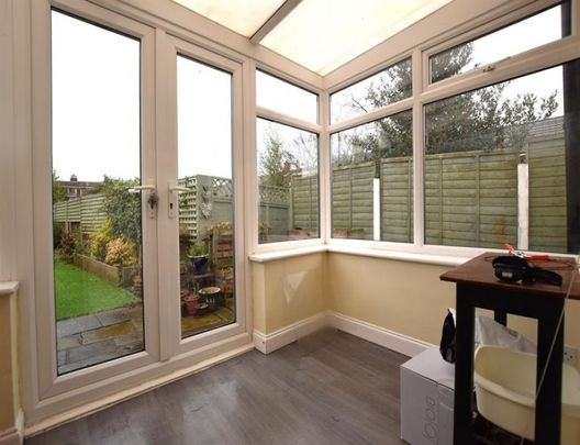 2 Bedroom End Terrace To Let - Photo 1