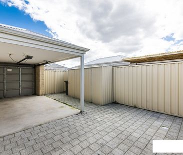Perfectly Located 2*1, Modern, Light and Bright Home! - Photo 5
