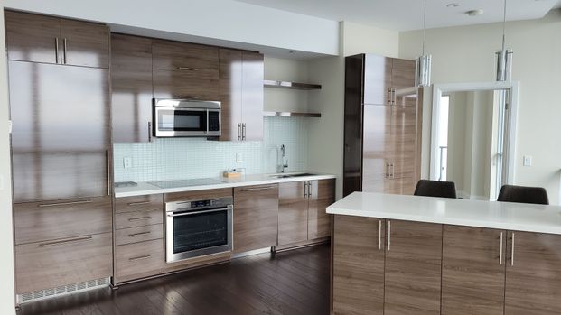 For Lease - 59 Annie Craig Drive Unit# 3802, Toronto, Ontario - Photo 1