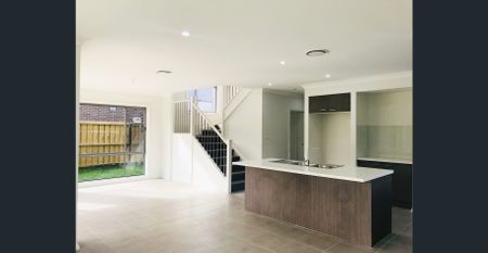 New Home next to Australian International Academy! - Photo 2