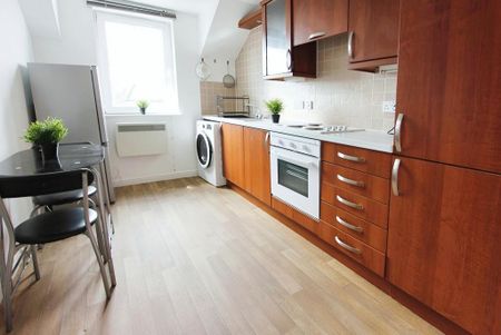 2 bedroom flat to rent - Photo 5
