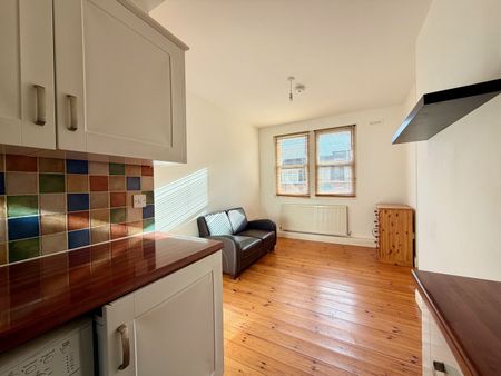 Marlborough Road, London, N19 - Photo 2