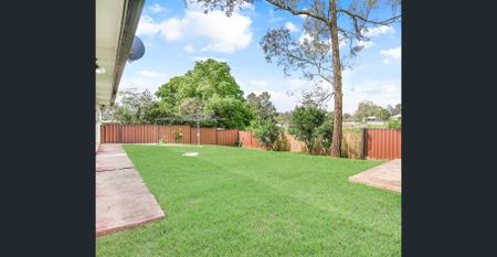 Great Family Home - Photo 4