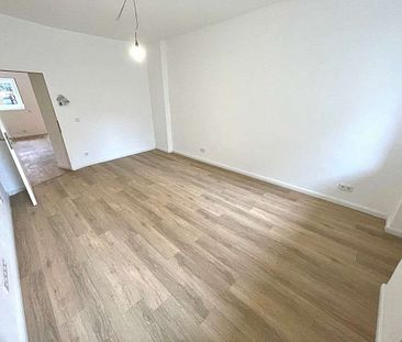 einziehen und wohlf&uuml;hlen - gro&szlig;z&uuml;gige 2-Zimmer Souterrain Wohnung! - Foto 2