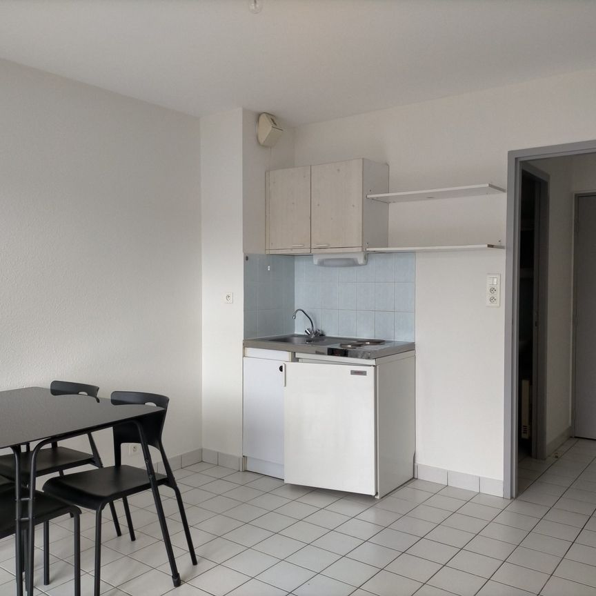 Location Appartement 1 pièce 21m² RODEZ 12000 - Photo 1