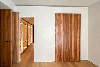 Apartment for Rent on Paseo Mallorca