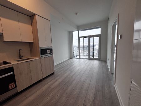 For Lease - 1007 The Queensway N/A Unit# 810, Toronto, Ontario - Photo 2