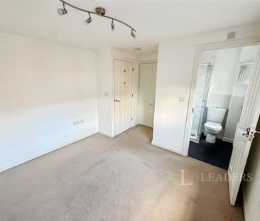 5 bedroom house to rent Viscount Gardens, Eastleigh, SO50 - Photo 2