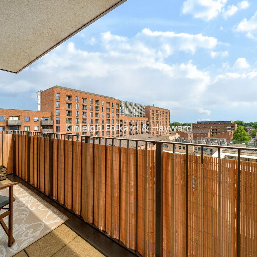 Edwin Street, London, E16 - Photo 1