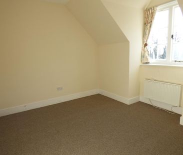 2 bedroom coach house to rent - Photo 4