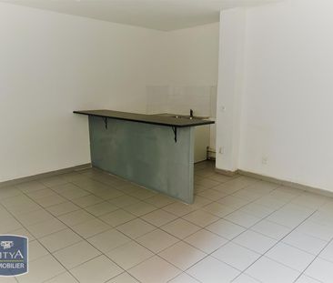 Location Appartement 2 pièces 39m² LA SEYNE SUR MER 83500 - Photo 2