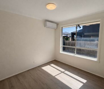 Renovated Two-Bedroom Unit In Excellent Location: - Photo 2