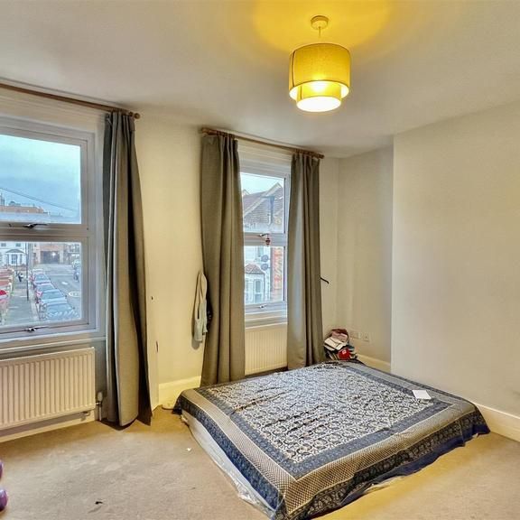 2 bedroom maisonette to rent - Photo 1