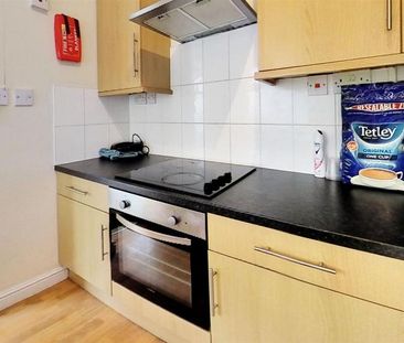 4 bedroom house to rent - Photo 3