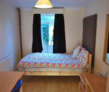1 bedroom in a house share to rent - Photo 6