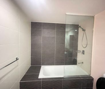 Arncliffe One Bed Room Property For Rent - Photo 6