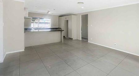 Flat Bush, 5 bedroom - Photo 2