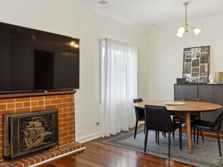 Chic and Modern Renovated Home - Your Sanctuary of Style and Comfort! - Photo 3