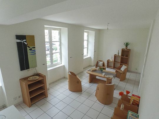 Location appartement 3 pièces 60.65 m² Issoire 63500 - Photo 1