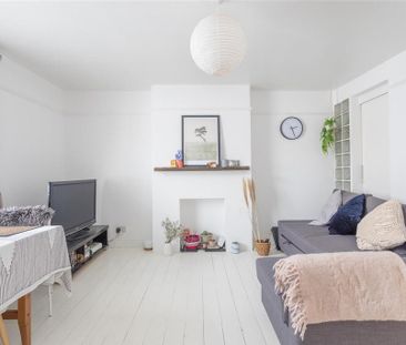 2 bedroom maisonette to rent - Photo 1