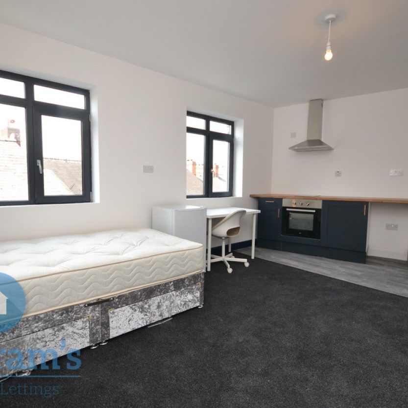 1 bed Studio for Rent - Photo 1