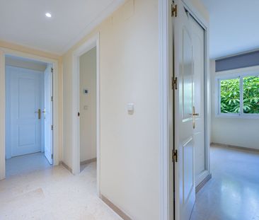 Middle Floor Apartment · Elviria - Photo 5