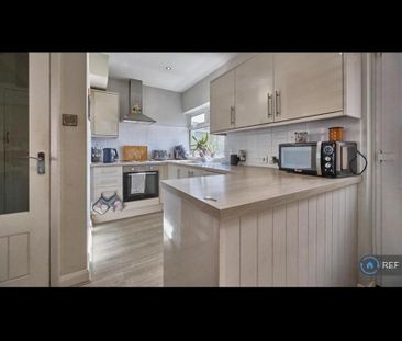 3 bedroom terraced house to rent - Photo 2