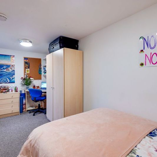 St. Stephens Road, Canterbury - Photo 1