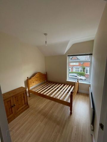 28 Whitehall Parade, Belfast, BT7 3GX - Photo 4