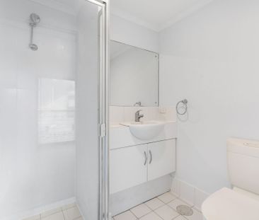 3 bedroom townhouse in the CBD! - Photo 5