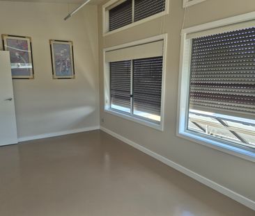 9A Thomas Mitchell Drive, Wodonga VIC 3690 - House For Rent | Domain - Photo 5