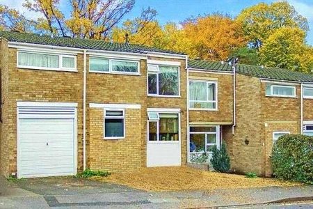 Greenheys Place, Woking, Surrey, GU22 - Photo 4