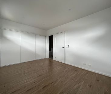 2/17 Bevan Avenue, Clayton South VIC 3169 - Townhouse For Rent | Do... - Photo 1