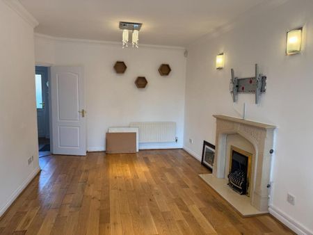 4 bedroom detached house to rent - Photo 3