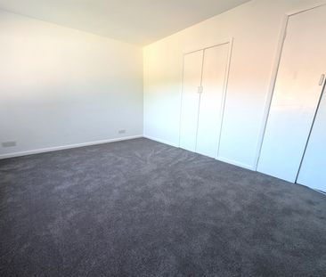 Somerset Avenue, SO18 - Photo 5