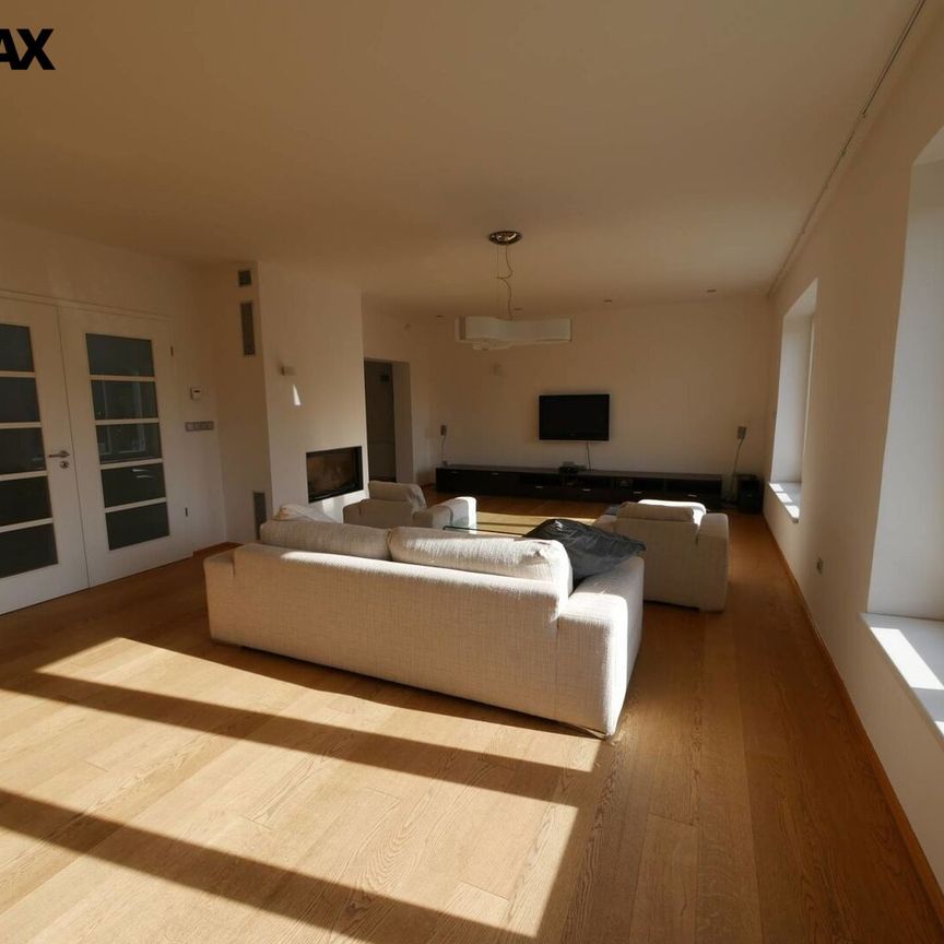 Pronájem domu 260 m², Praha 3 - Žižkov - Fotografie 1