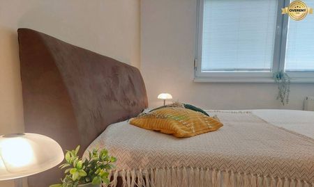 3izb. 79m2 s balkónom, samostatná kuchyňa, úžasná rekonštrukcia, SC - Fotografia 3